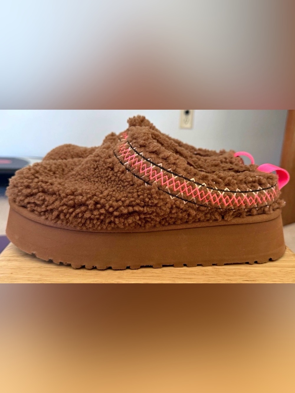 UGG Taz Braid Platform Slippers Hardwood Brown & Pink size 7 Sold Out Style